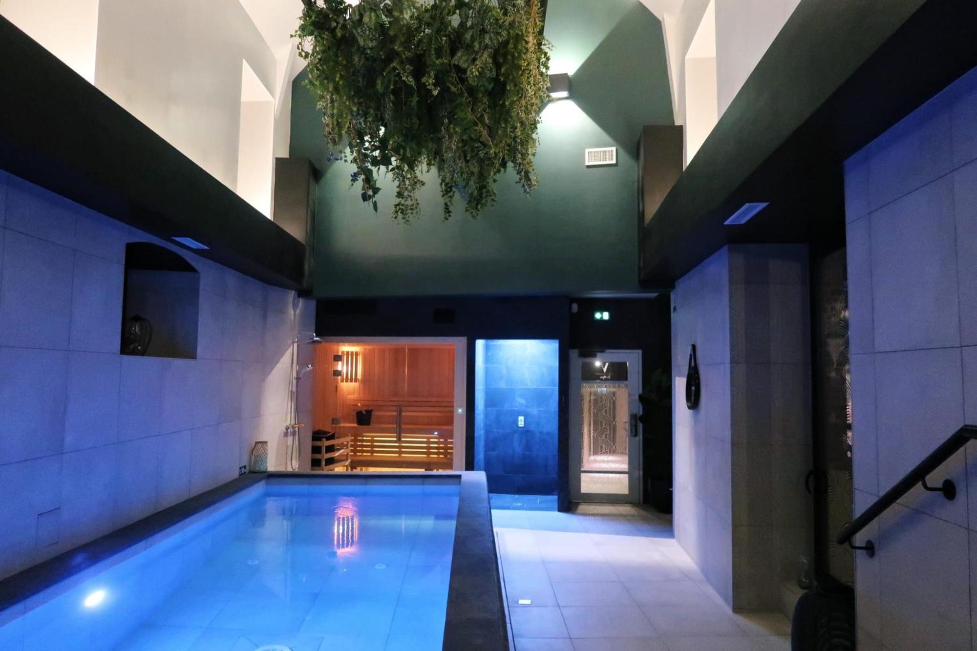 Brit Hotel Les Voyageurs Loudéac Eksteriør billede