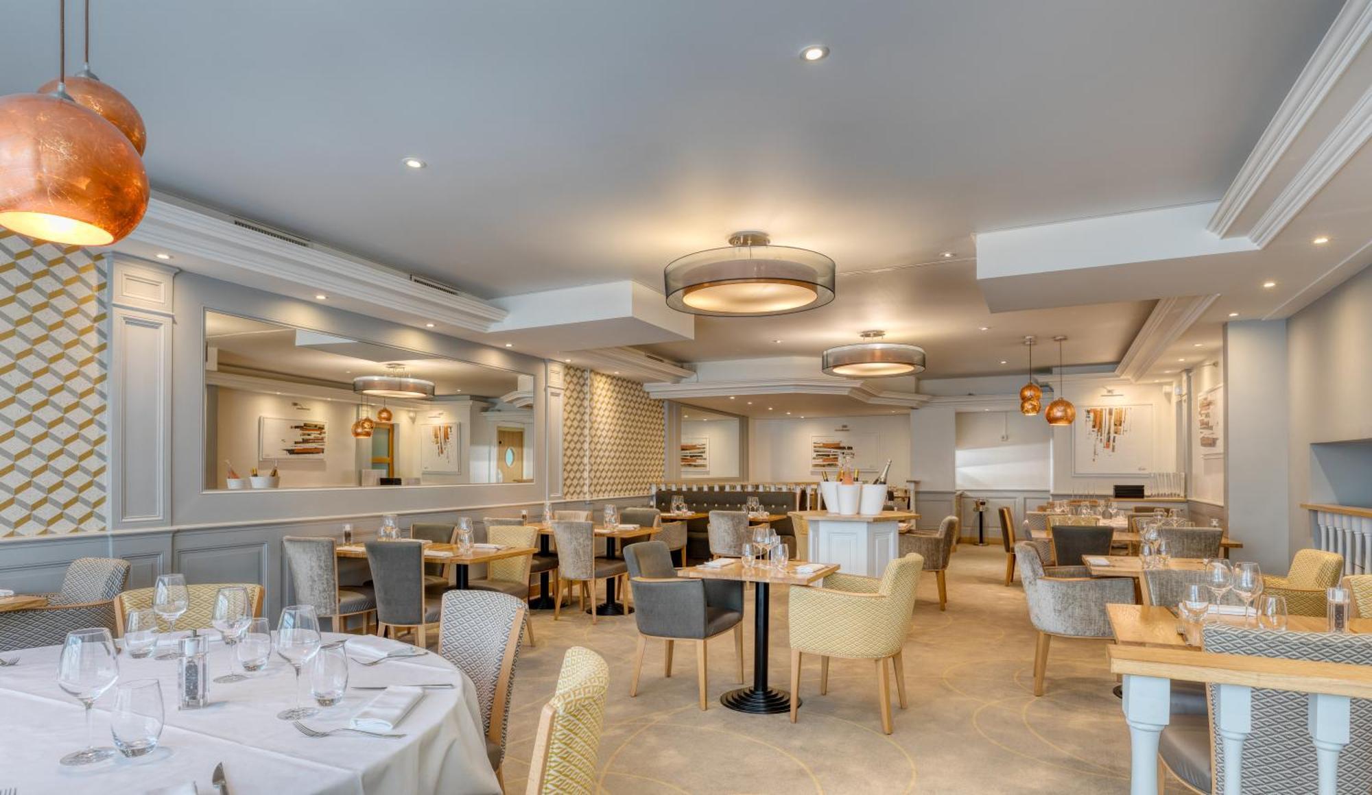 Brit Hotel Les Voyageurs Loudéac Eksteriør billede