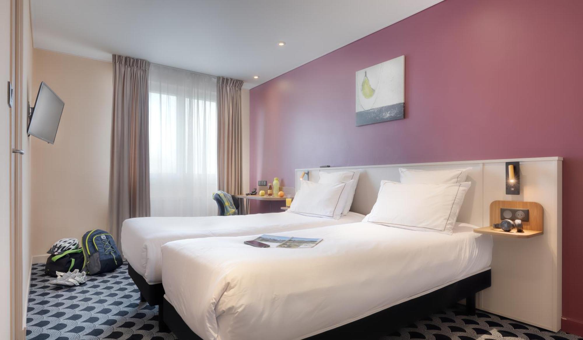 Brit Hotel Les Voyageurs Loudéac Eksteriør billede