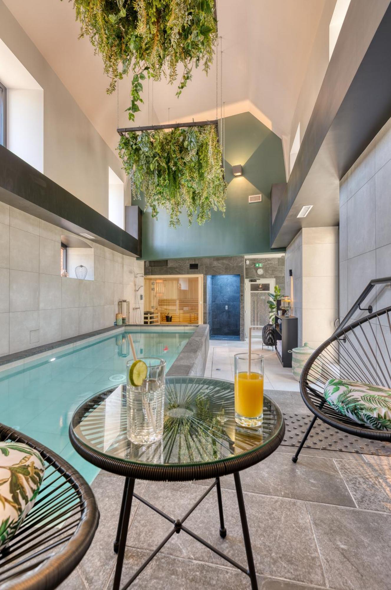 Brit Hotel Les Voyageurs Loudéac Eksteriør billede